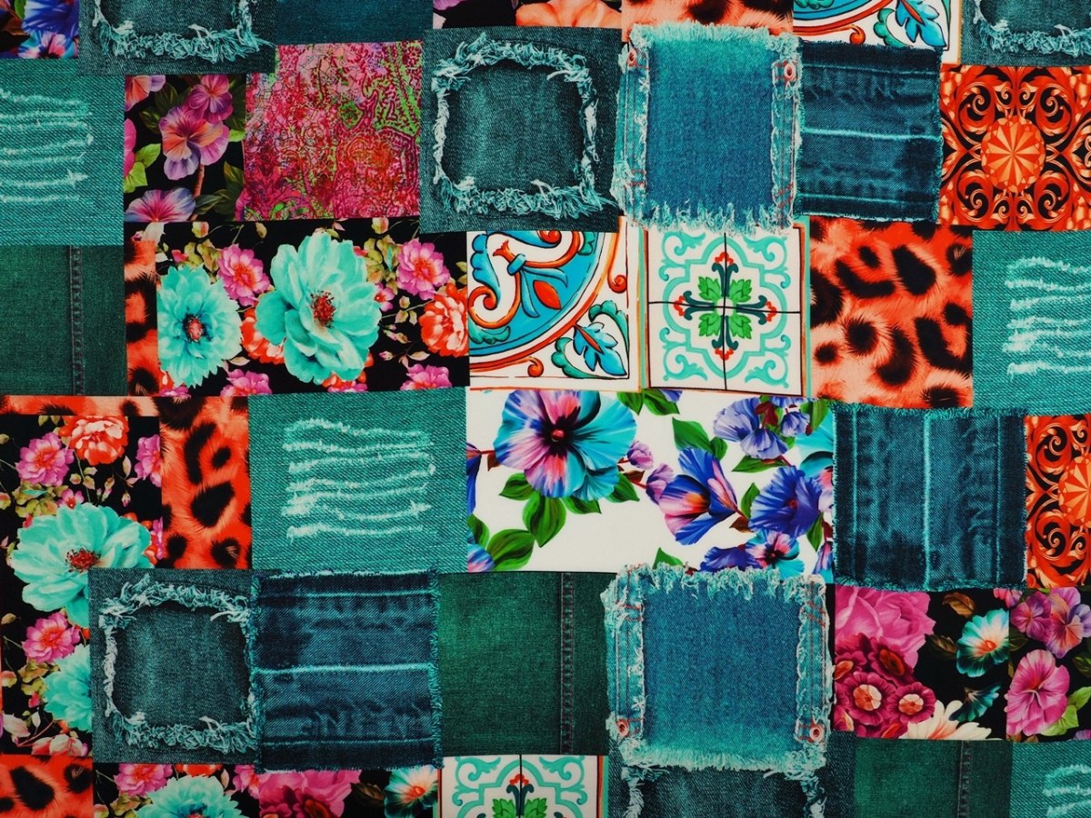 Jedwab elastyczny - Jeansowy patchwork czerwień Jedwab elastyczny - Jeansowy patchwork czerwień