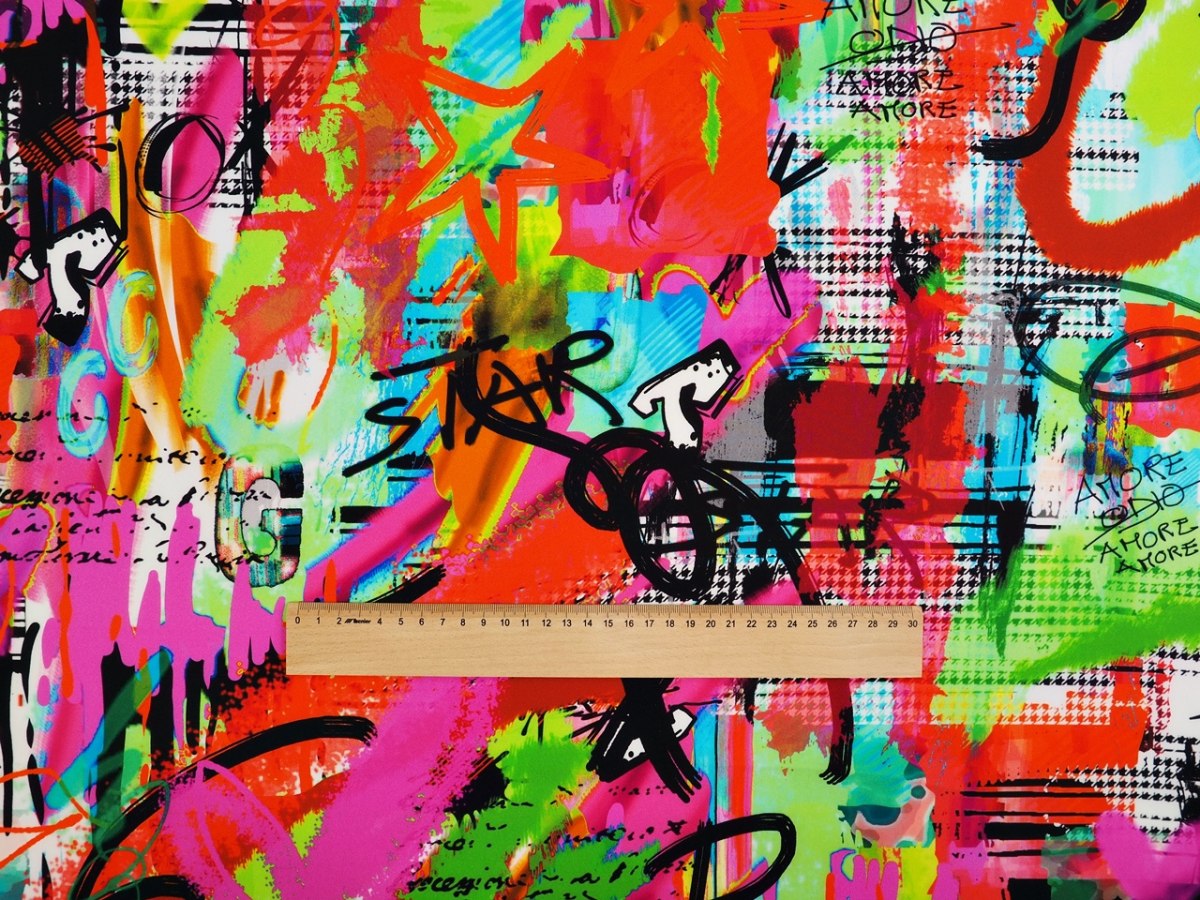 Jedwab elastyczny - Ściana graffiti róż i pepitka Jedwab elastyczny - Ściana graffiti róż i pepitka