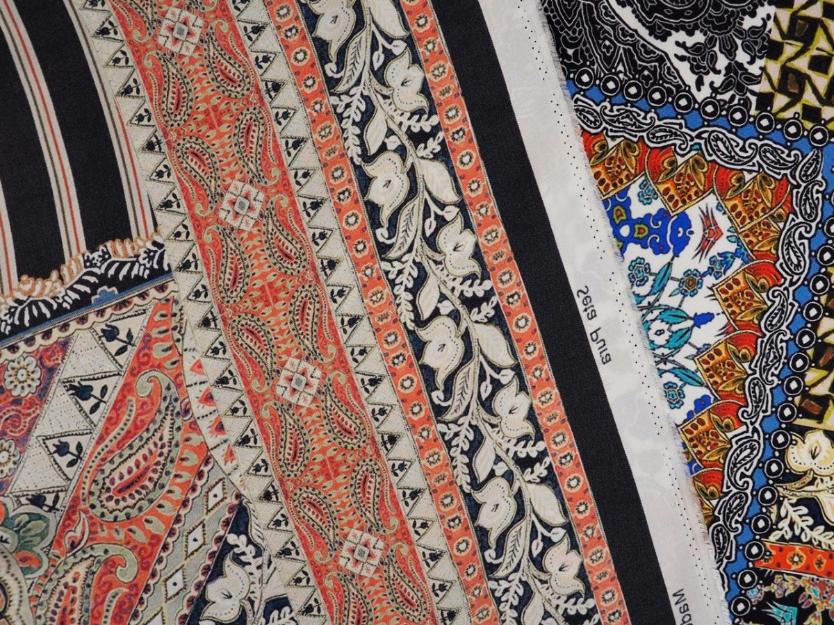 Jedwab twill - Etno wzory orientalne Jedwab twill - Etno wzory orientalne