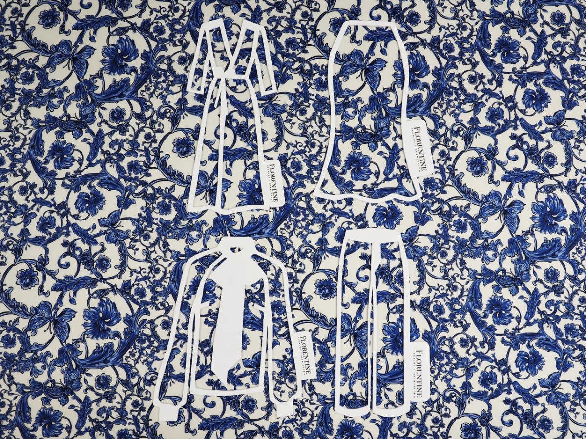 Jedwab elastyczny - Niebieskie ornamenty na bieli Jedwab elastyczny - Niebieskie ornamenty na bieli
