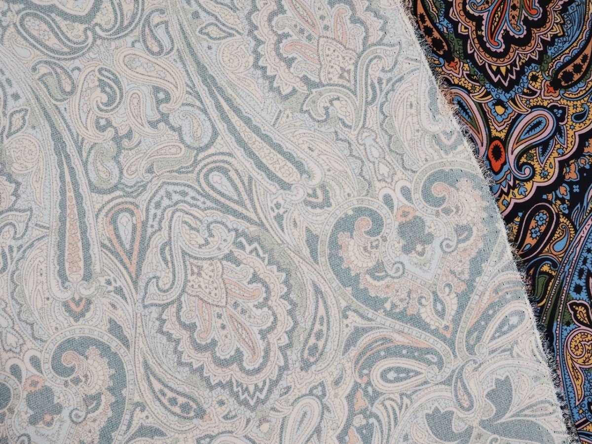 Jedwab podwójny - Powtarzalne paisley'e Jedwab podwójny - Powtarzalne paisley'e