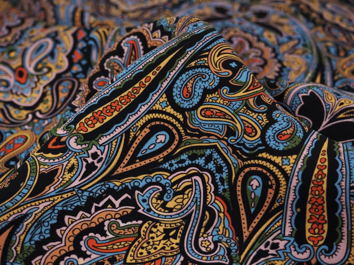 Jedwab podwójny - Powtarzalne paisley'e Jedwab podwójny - Powtarzalne paisley'e