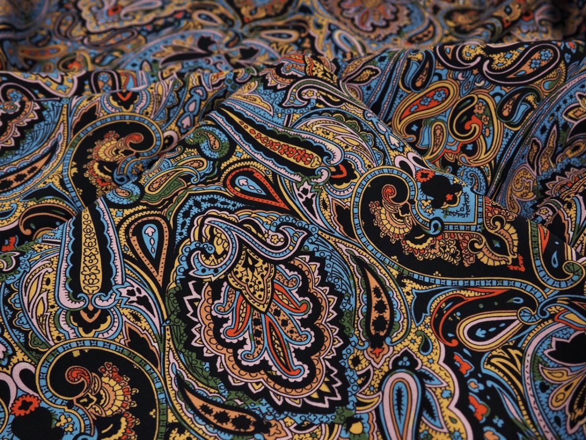 Jedwab podwójny - Powtarzalne paisley'e Jedwab podwójny - Powtarzalne paisley'e