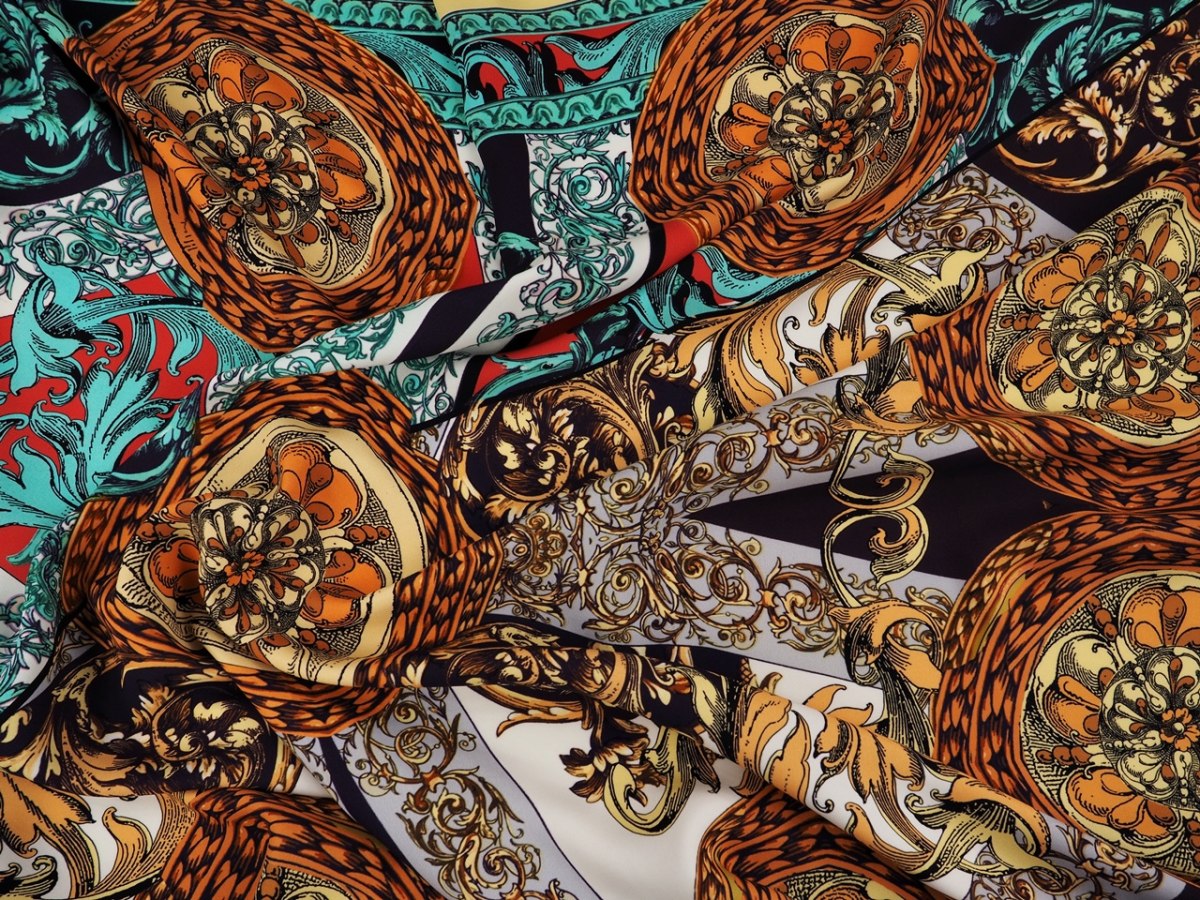 Jedwab podwójny - Złote ornamenty Jedwab podwójny - Złote ornamenty