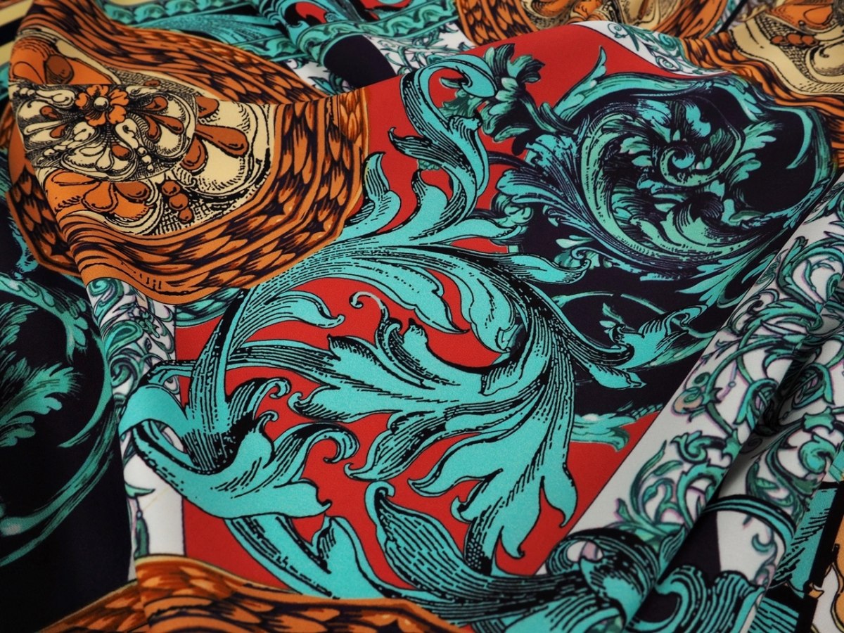 Jedwab podwójny - Złote ornamenty Jedwab podwójny - Złote ornamenty