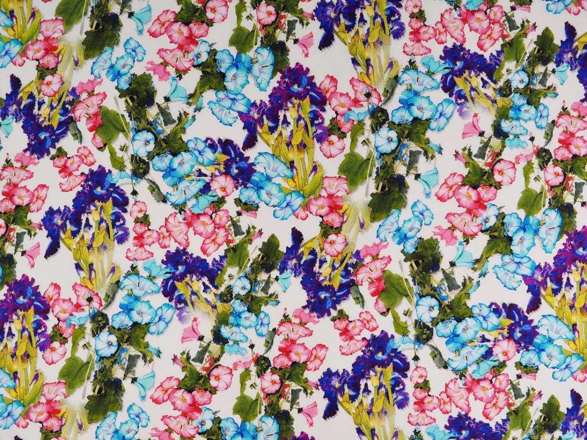 Jedwab twill - Kolorowe pelargonie na bieli Jedwab twill - Kolorowe pelargonie na bieli