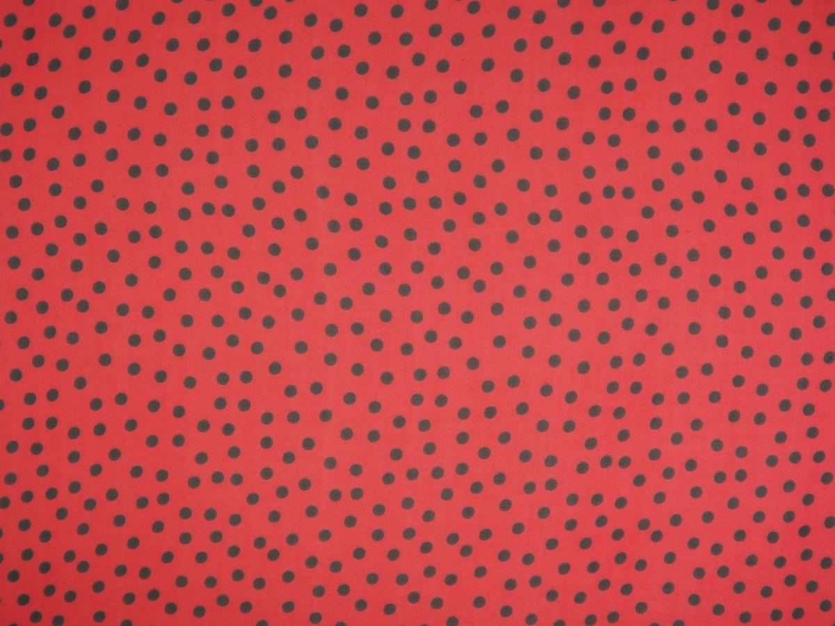 Jedwab szyfon - Czarne groszki na czerwieni