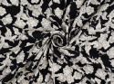 Jedwab elastyczny - Białe kwiaty na czarnym tle