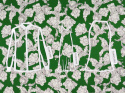 Jedwab elastyczny - Białe kwiaty na zielonym tle