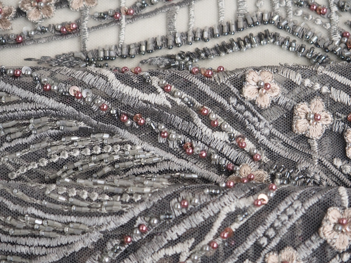 Materiał wieczorowy - Barokowe ornamenty Materiał wieczorowy - Barokowe ornamenty