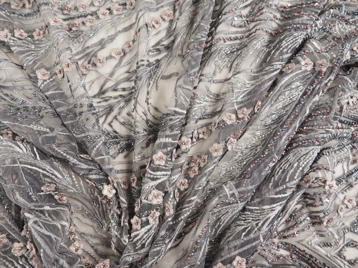 Materiał wieczorowy - Barokowe ornamenty Materiał wieczorowy - Barokowe ornamenty