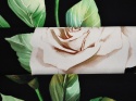 Jedwab elastyczny - Białe róże na czerni