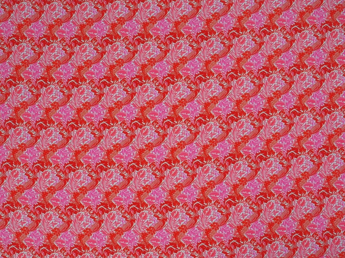 Jedwab krepa - Różowo-czerwony wzór