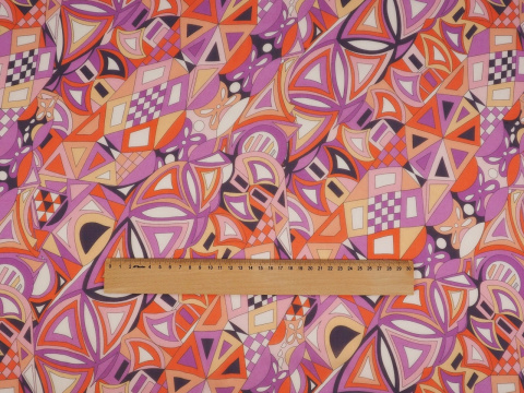 Jedwab szyfon - Abstrakcyjna geometria z fioletem Jedwab szyfon - Abstrakcyjna geometria z fioletem