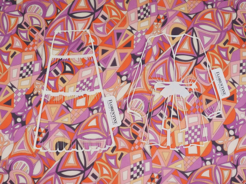 Jedwab szyfon - Abstrakcyjna geometria z fioletem Jedwab szyfon - Abstrakcyjna geometria z fioletem