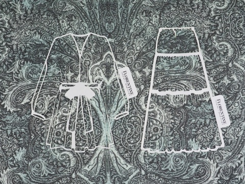 Jedwab szyfon - Czarne ornamenty na seledynie Jedwab szyfon - Czarne ornamenty na seledynie