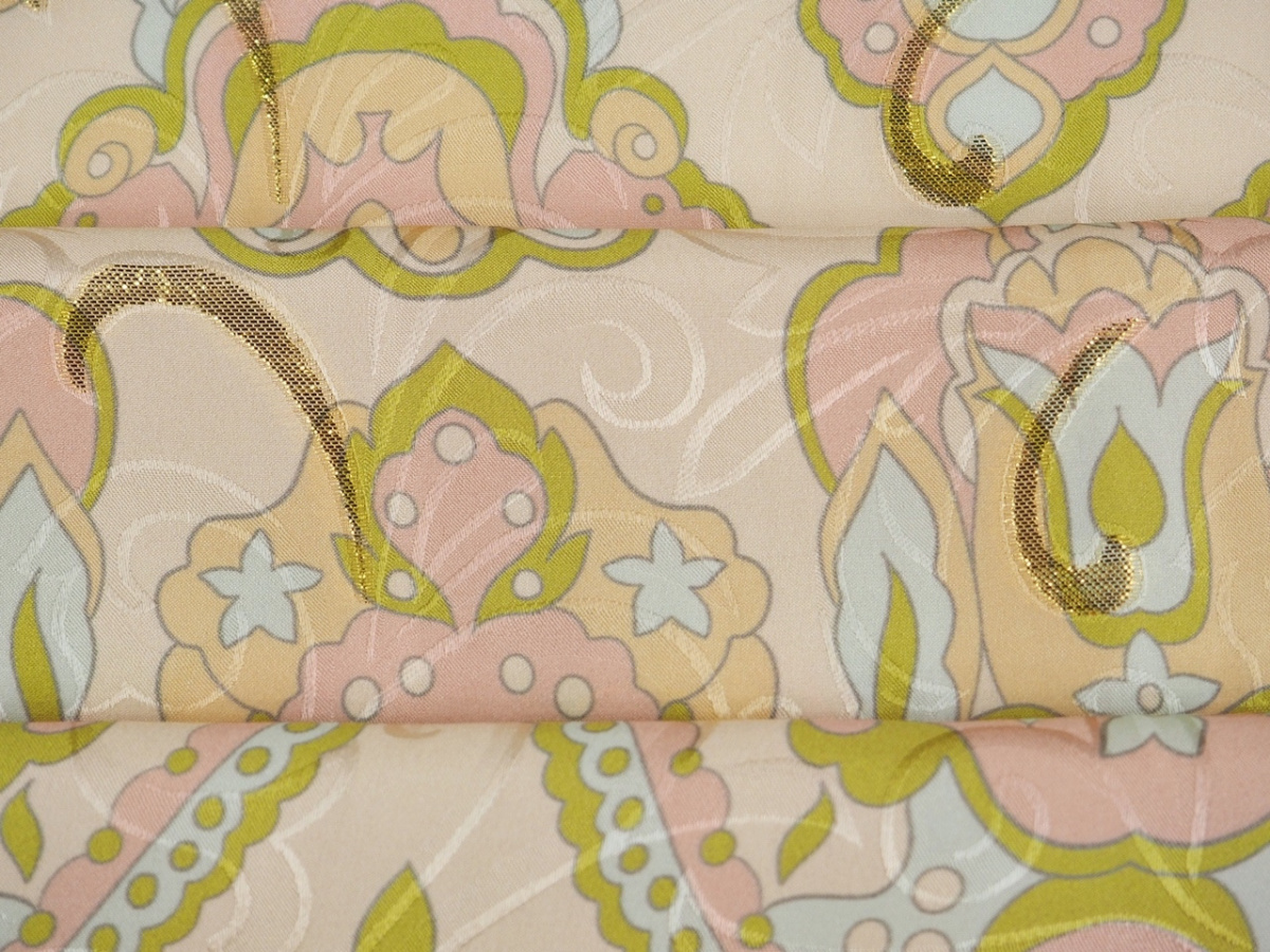 Jedwab lurex - Pastelowe ornamenty i wytłoczenia
