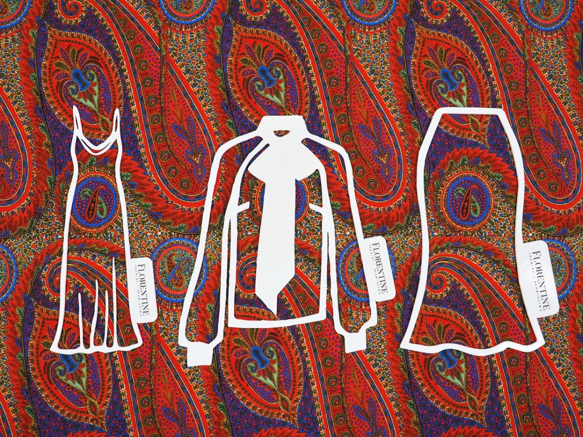 Jedwab elastyczny szyfon - Rudo-niebieski paisley Jedwab elastyczny szyfon - Rudo-niebieski paisley