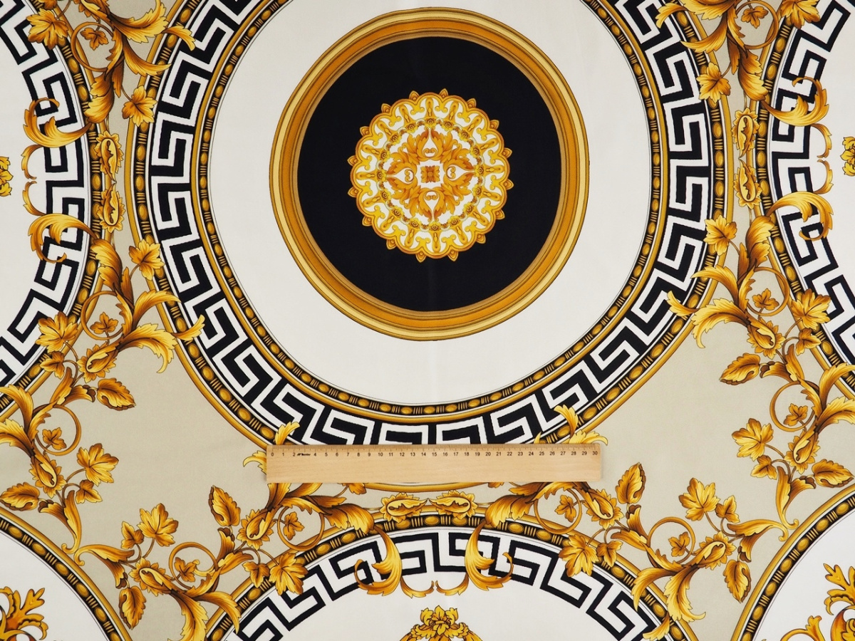 Jedwab twill - Złote ornamenty i koła Jedwab twill - Złote ornamenty i koła