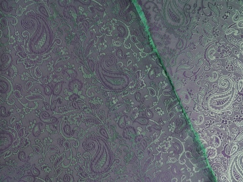 Podszewka wytłaczana - Opalizujący paisley