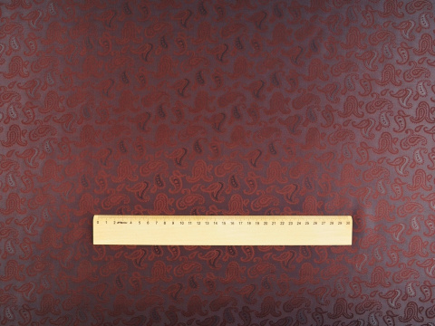 Podszewka wytłaczana - Paisley opalizujące bordo Podszewka wytłaczana - Paisley opalizujące bordo