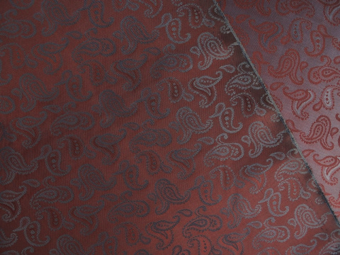 Podszewka wytłaczana - Paisley opalizujące bordo Podszewka wytłaczana - Paisley opalizujące bordo
