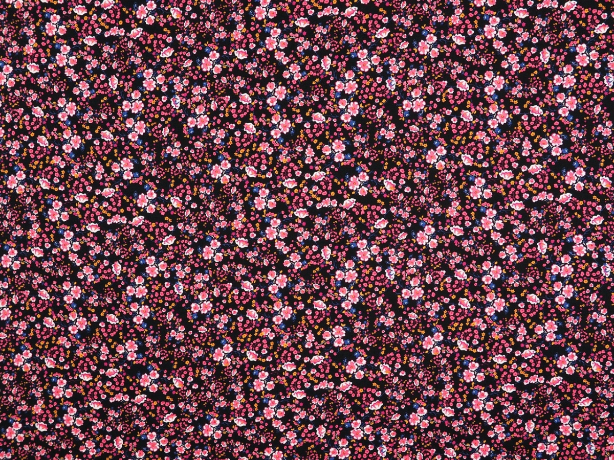 Wiskoza - Różowe, drobne kwiatki na czerni