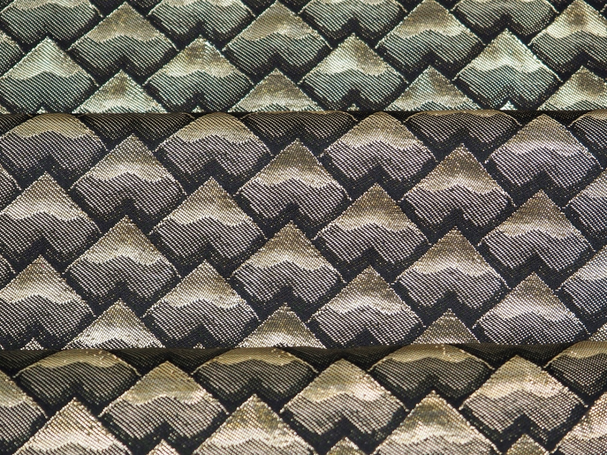 Żakard metaliczny - Złota geometria Żakard metaliczny - Złota geometria