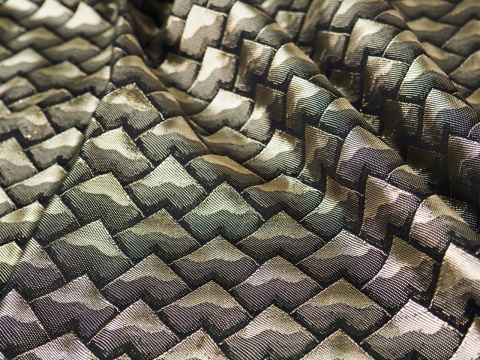 Żakard metaliczny - Złota geometria Żakard metaliczny - Złota geometria