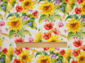 Jedwab satyna - Słoneczniki i polne kwiaty na bieli