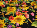 Jedwab satyna - Słoneczniki i polne kwiaty na czerni