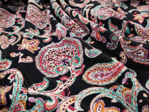 Wiskoza - Orientalny wzór i lurex Wiskoza - Orientalny wzór i lurex