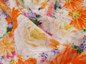 Wiskoza - Łąka z pomarańczowymi kwiatami