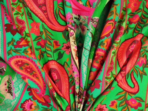 Wiskoza krepa - Pionowe pasy, paisley Wiskoza krepa - Pionowe pasy, paisley