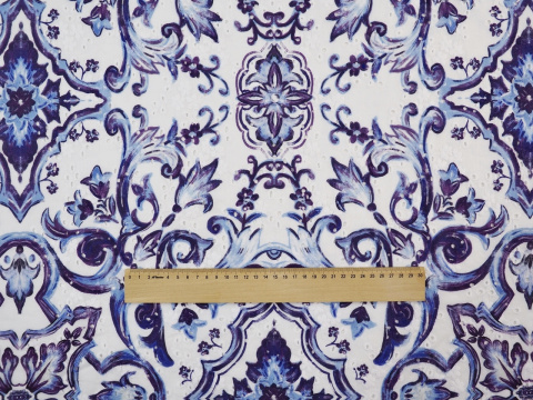 Bawełna ażurowa biała niebieskie ornamenty Bawełna ażurowa biała niebieskie ornamenty