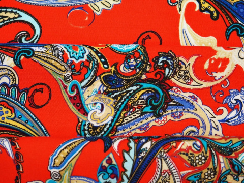 Wiskoza - Kolorowy paisley czerwień Wiskoza - Kolorowy paisley czerwień