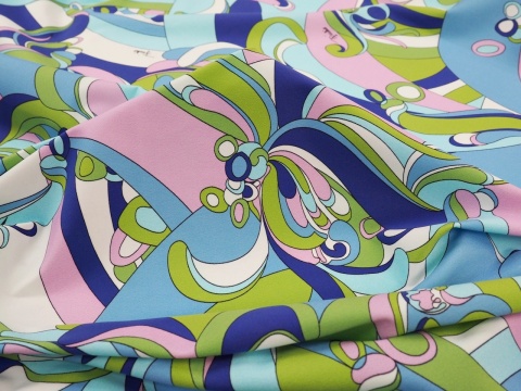lycra w abstrakcyjne, pastelowe kwiaty z indygo lycra w abstrakcyjne, pastelowe kwiaty z indygo