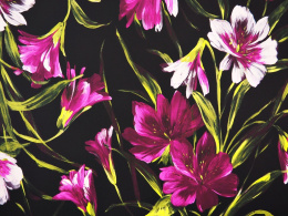 Jedwab elastyczny - Fioletowe, malowane kwiaty na czerni