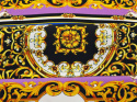 jedwab w kolorowe kafle ze złotymi ornamentami