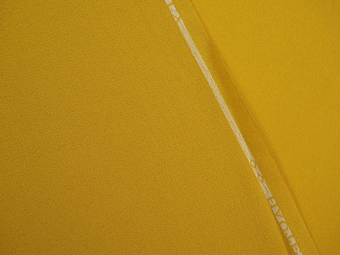 wełna krepa w kolorze musztardowym