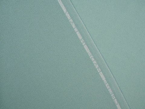 krepa wełniana w kolorze niebieskiej mięty