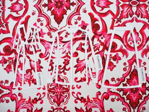 bawełna w różowe, roślinne ornamenty
