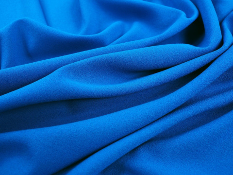krepa wełniana w kolorze niebieskim krepa wełniana w kolorze niebieskim