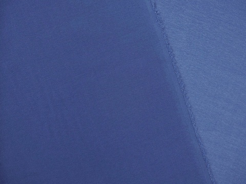 jedwab szyfon w zgaszonym kolorze niebieskim