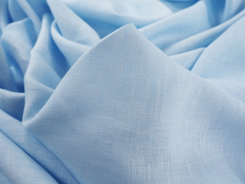 len w kolorze pastelowym błękitnym