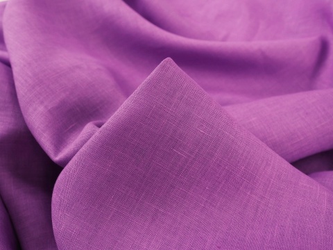 len w kolorze liliowym