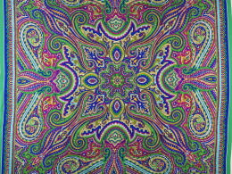 panel jedwabny w gęsty, orientalny wzór z zielenią, fioletem i niebieskim