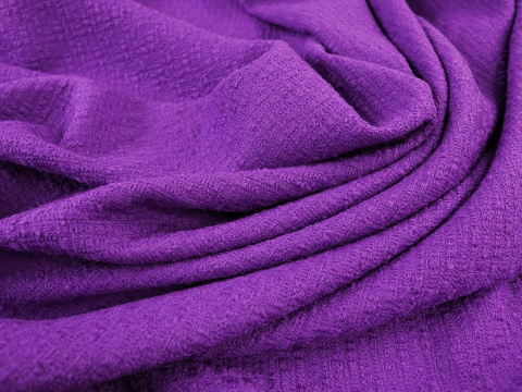 chanelka w kolorze fioletowym