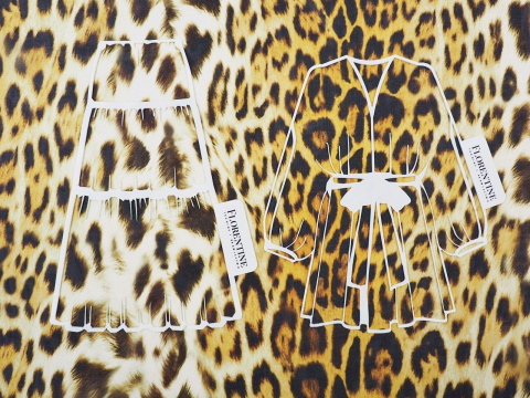 szyfon jedwabny w żółtą panterkę