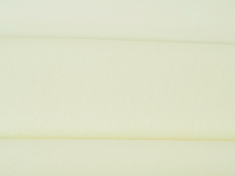 jedwab krepa w kolorze kremowym